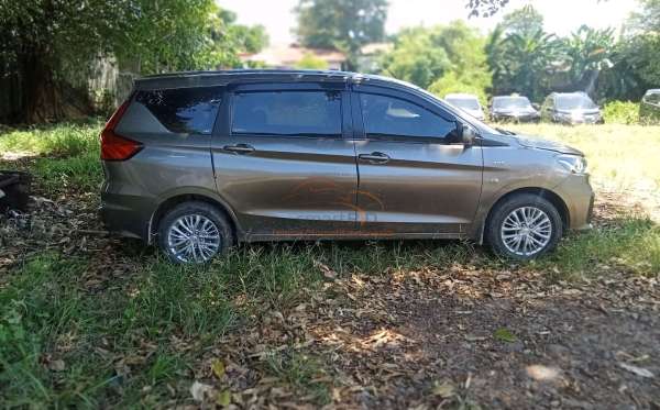 SUZUKI ERTIGA GL