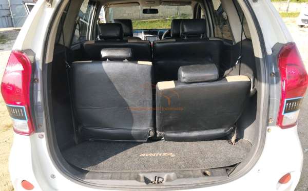 TOYOTA  AVANZA VELOZ 1.5