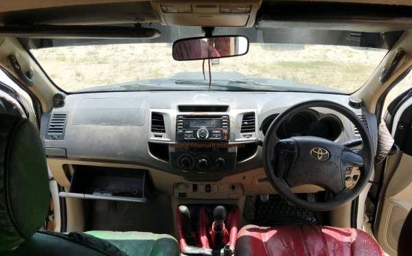 TOYOTA HILUX 2.5 G DC 4X4