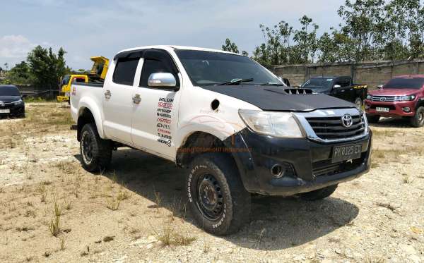 TOYOTA HILUX 2.5 G DC 4X4