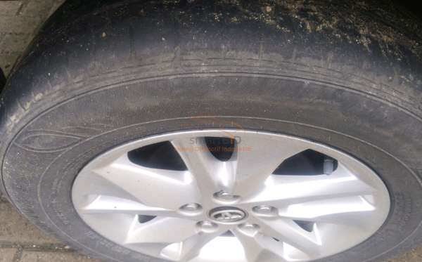 TOYOTA INNOVA  2.0 Q