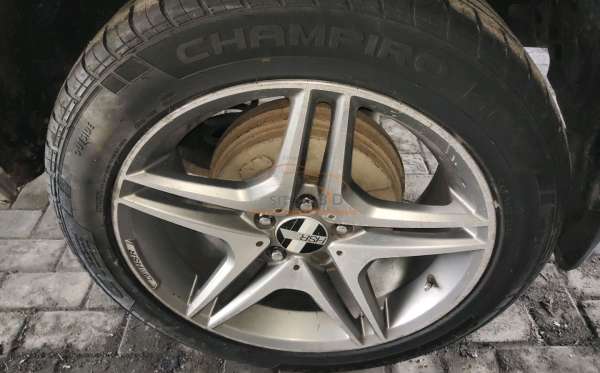 TOYOTA KIJANG INNOVA G