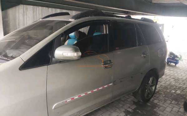 TOYOTA KIJANG INNOVA G