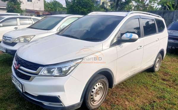 WULING CORTEZ 1.5 ST
