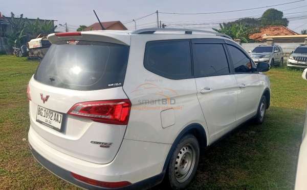 WULING CORTEZ 1.5 ST