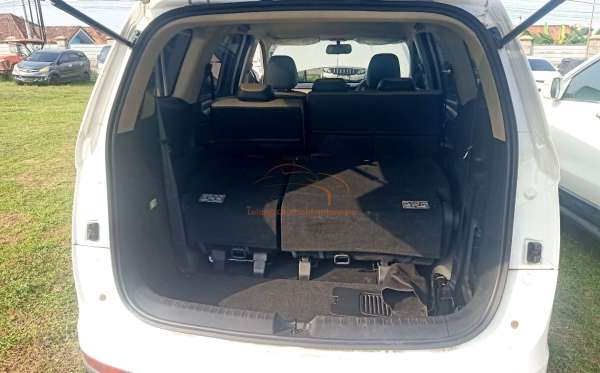 WULING CORTEZ 1.5 ST