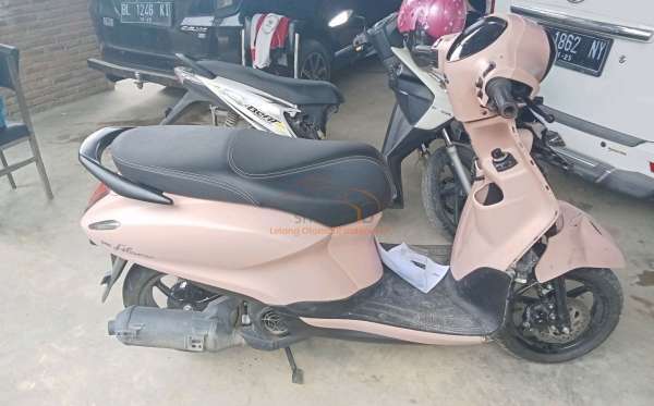 YAMAHA GRAND FILANO 125