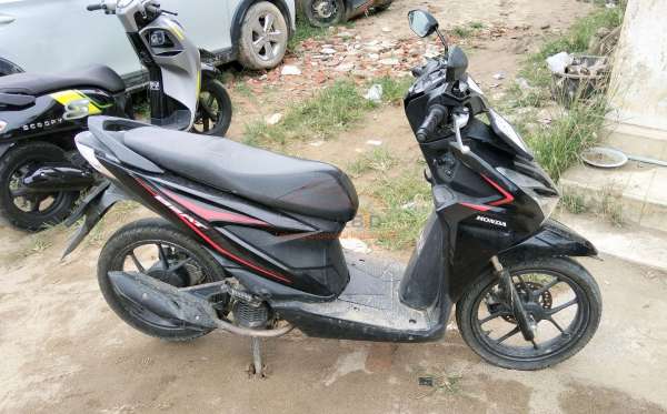 HONDA  BEAT