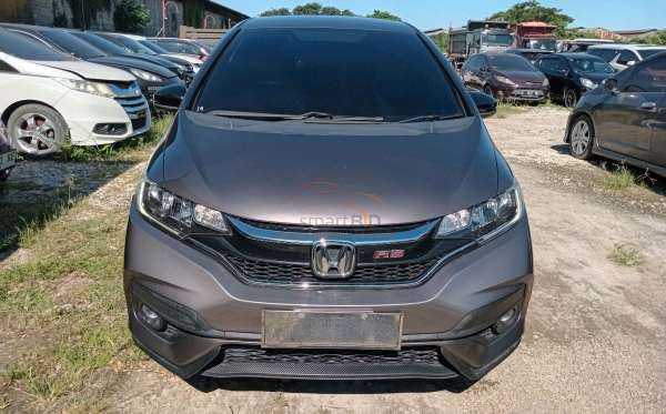 HONDA JAZZ GK5 1.5 RS