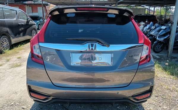 HONDA JAZZ GK5 1.5 RS