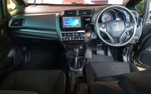 HONDA JAZZ GK5 1.5 RS