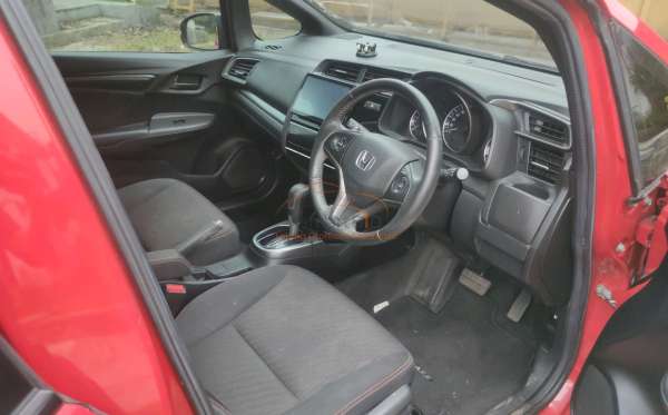 HONDA JAZZ GK5 1.5 RS