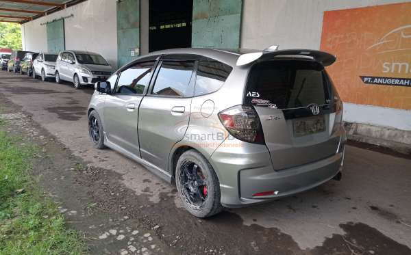 HONDA  JAZZ  GE8 1.5 E
