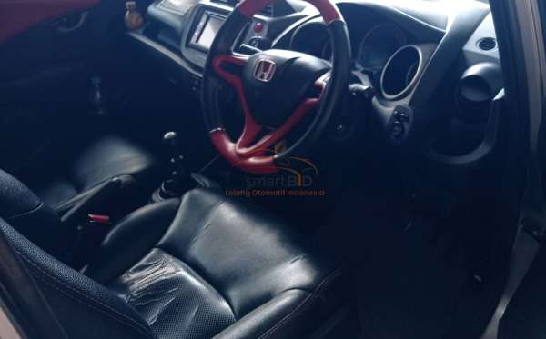 HONDA  JAZZ  GE8 1.5 E