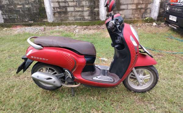 HONDA SCOOPY CW