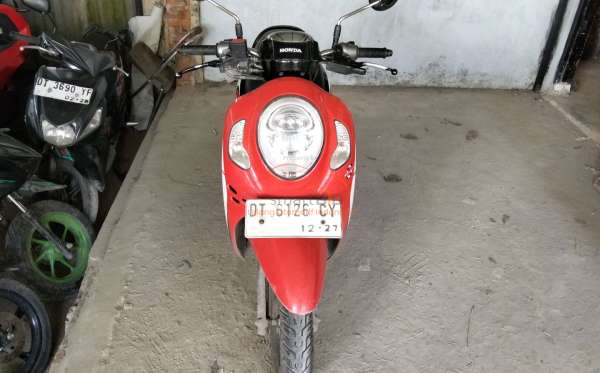 HONDA SCOOPY SPORTY
