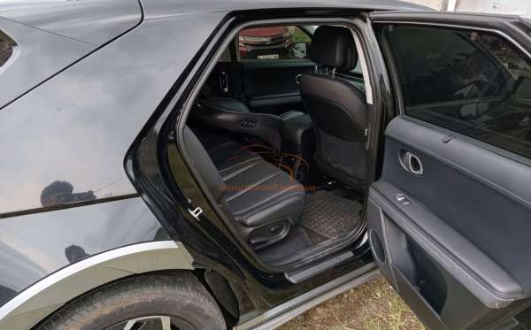 HYUNDAI IONIQ 5 EV SIGNATURE