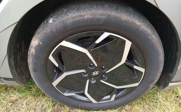 HYUNDAI IONIQ 5 EV SIGNATURE