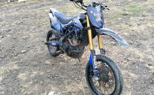 KAWASAKI  D-TRACKER SE
