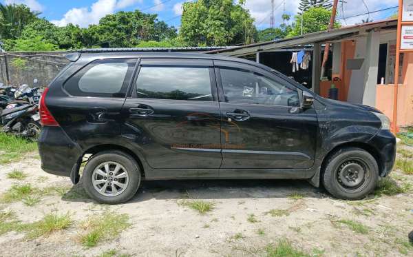 TOYOTA AVANZA