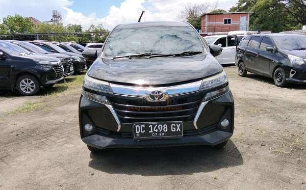 TOYOTA AVANZA