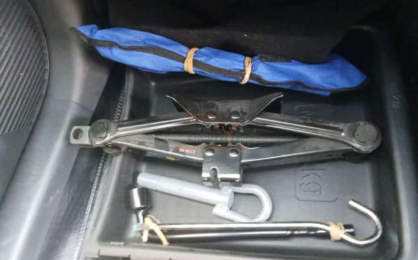 TOYOTA CALYA 1.2 G A/T