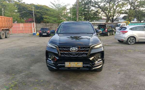 TOYOTA FORTUNER