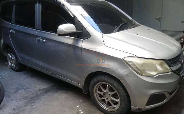 WULING  CONFERO  1.5 (4X2)