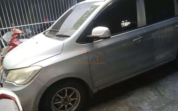 WULING  CONFERO  1.5 (4X2)