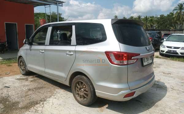 WULING CONFERO 1.5 DB MY (4X2)