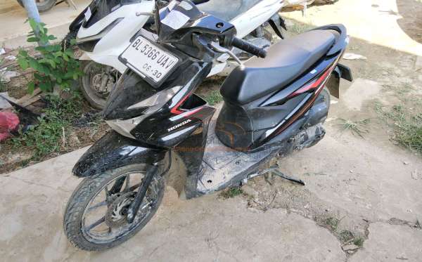 HONDA  BEAT