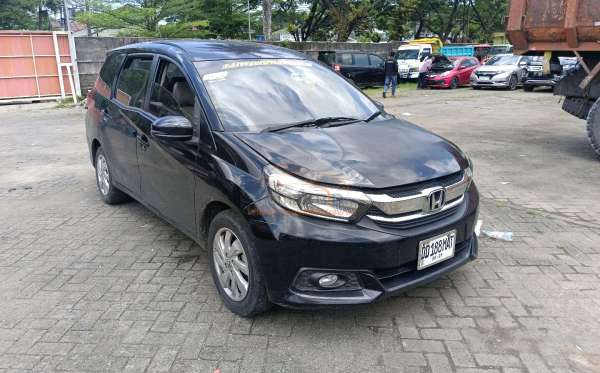 HONDA  MOBILIO  E