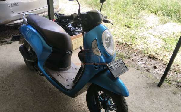 HONDA SCOOPY STYLISH