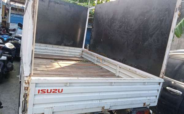 ISUZU PU
