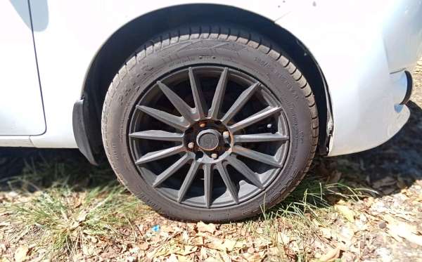 MITSUBISHI MIRAGE 1.2L GLX