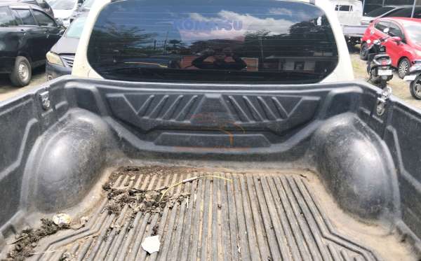 MITSUBISHI STRADA CR 2.8 AM DC GLX (4X4)