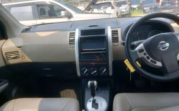 NISSAN X TRAIL 2.5
