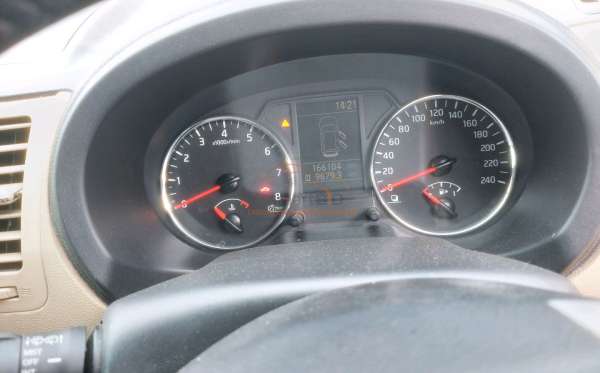 NISSAN X TRAIL 2.5