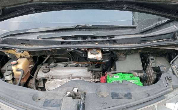 TOYOTA ALPHARD 2.4 X