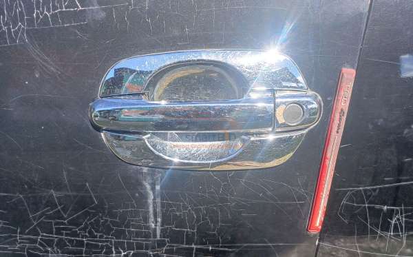 TOYOTA INNOVA E