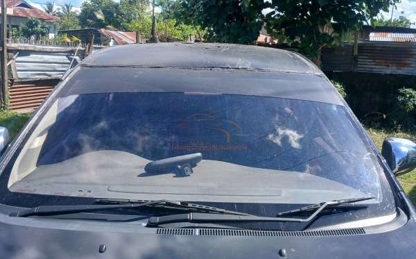 TOYOTA INNOVA E