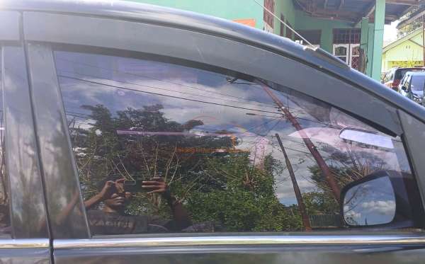 TOYOTA INNOVA E
