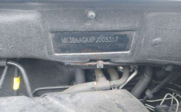 WULING  ALMAZ Almaz 1.5LT LUX + SC CVT (4X2) A/T