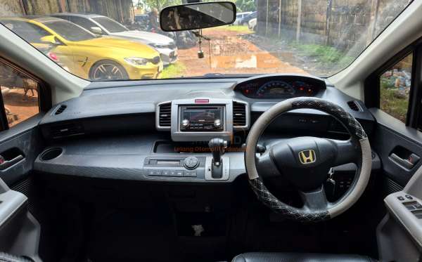 HONDA FREED GB3 1.5 E