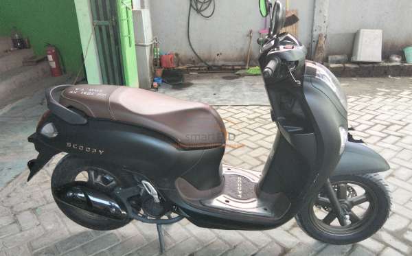 HONDA SCOOPY PRESTIGE