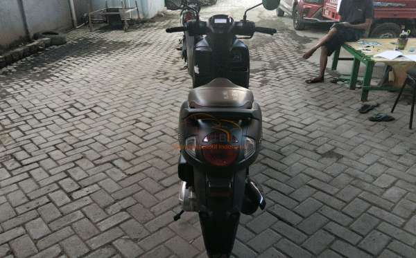 HONDA SCOOPY PRESTIGE
