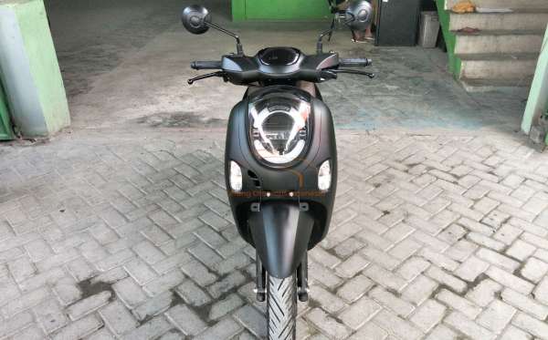 HONDA SCOOPY PRESTIGE