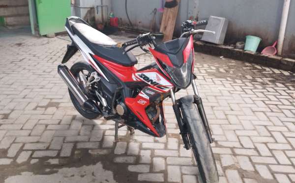 HONDA SONIC 150 R