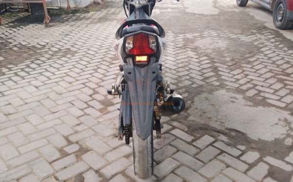 HONDA SONIC 150 R