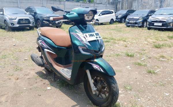 HONDA  STYLO